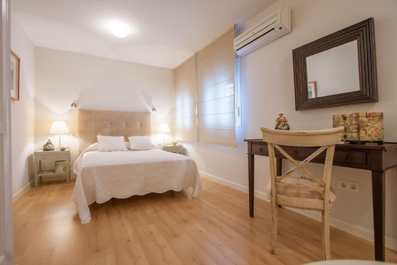 Medina Apartment And Parking Historical Center Sevilha Exterior foto