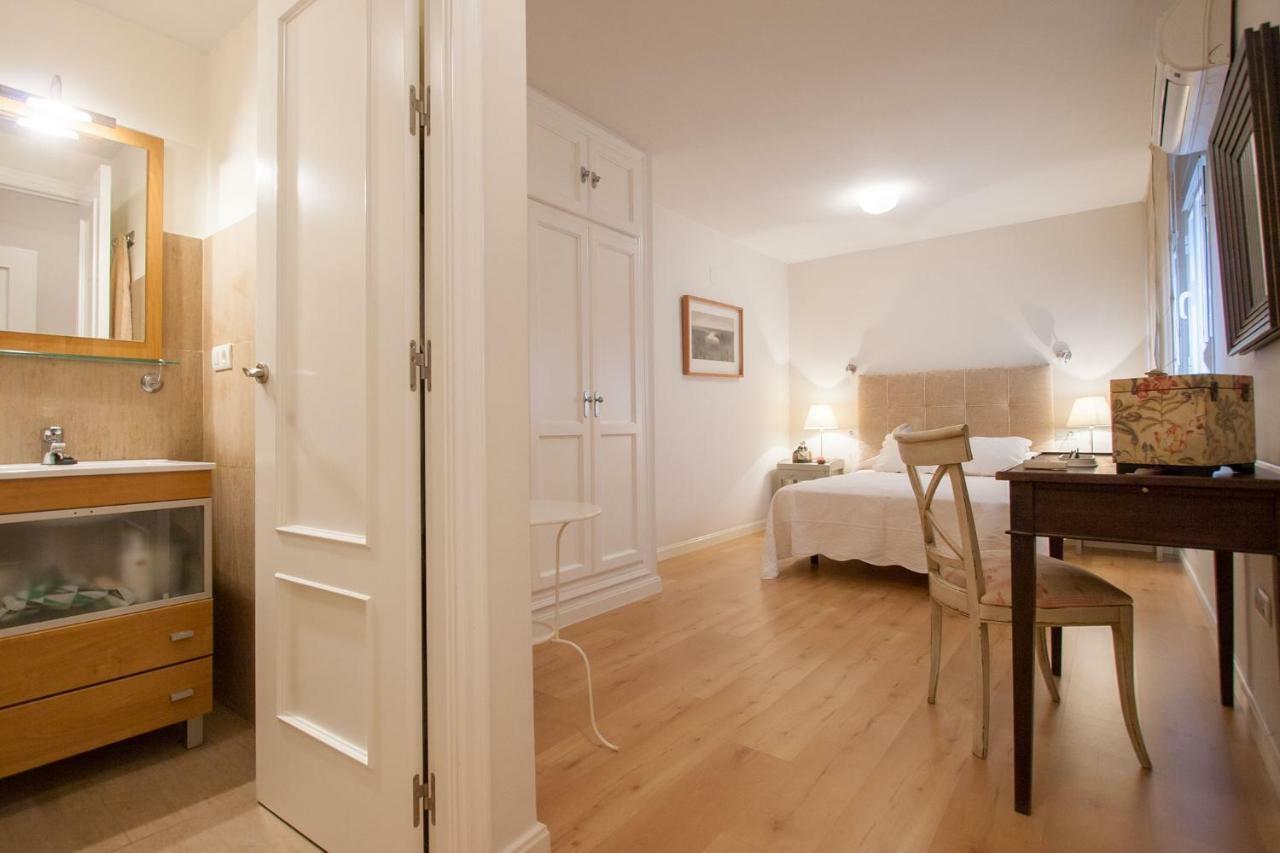 Medina Apartment And Parking Historical Center Sevilha Exterior foto